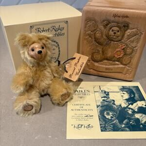 Robert Raikes Wee Whittles Oren Bear Signed Wood Box w COA #145/500 Limited